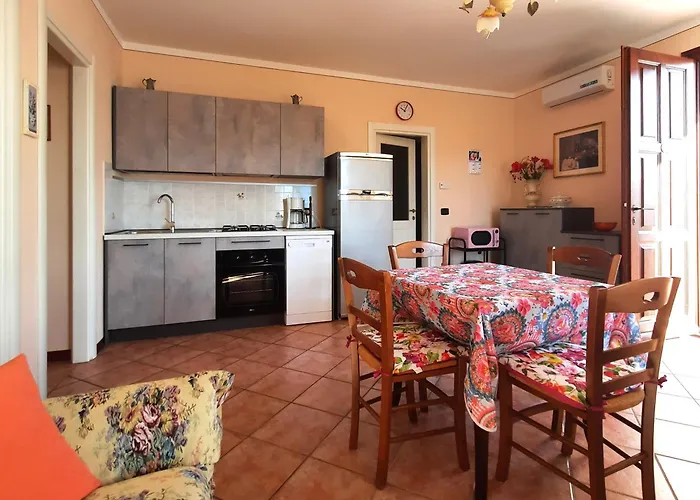 Porto 2 Cannero Riviera